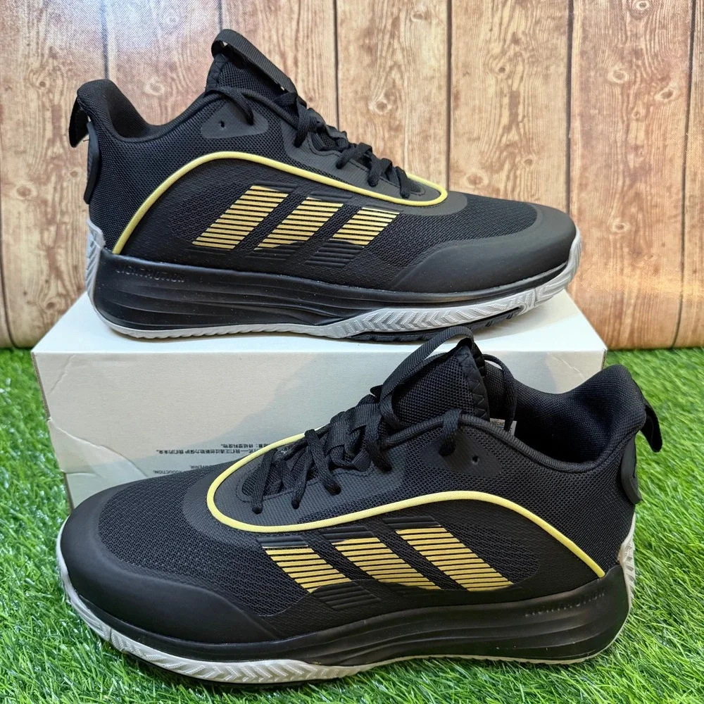 Adidas Ownthegame 3.0 Basketball Shoes Mens size 10.5 Black Gold Sneakers